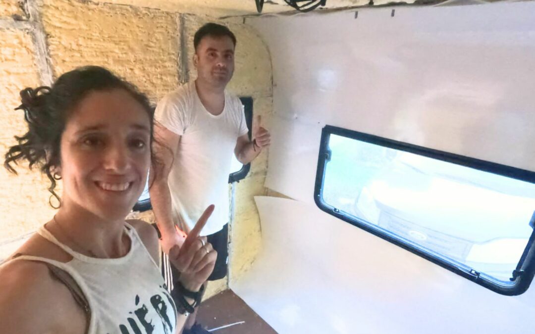 Cómo revestimos nuestra casa rodante: homenaje a nuestra casita